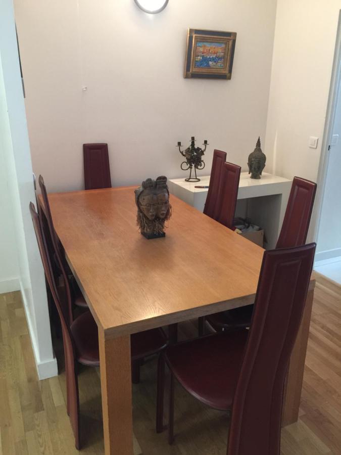 פריז Private Bedrooms Near Eiffel Tower מראה חיצוני תמונה