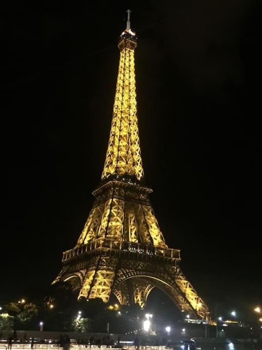 פריז Private Bedrooms Near Eiffel Tower מראה חיצוני תמונה